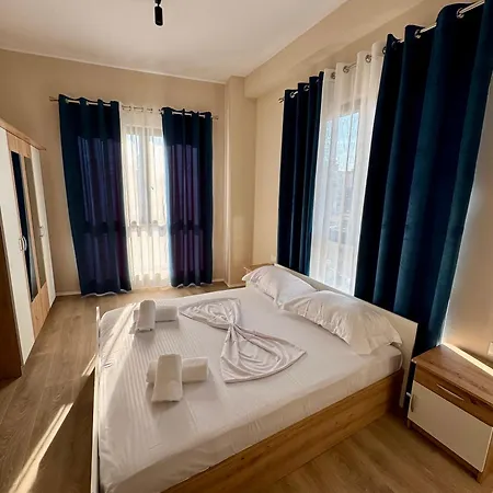 New Bazaar Luxor 1,2,3 And 4 Apartament Tirana