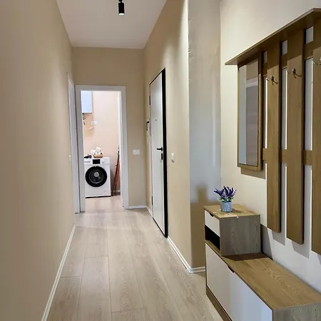 New Bazaar Luxor 1,2,3&4 * Tirana